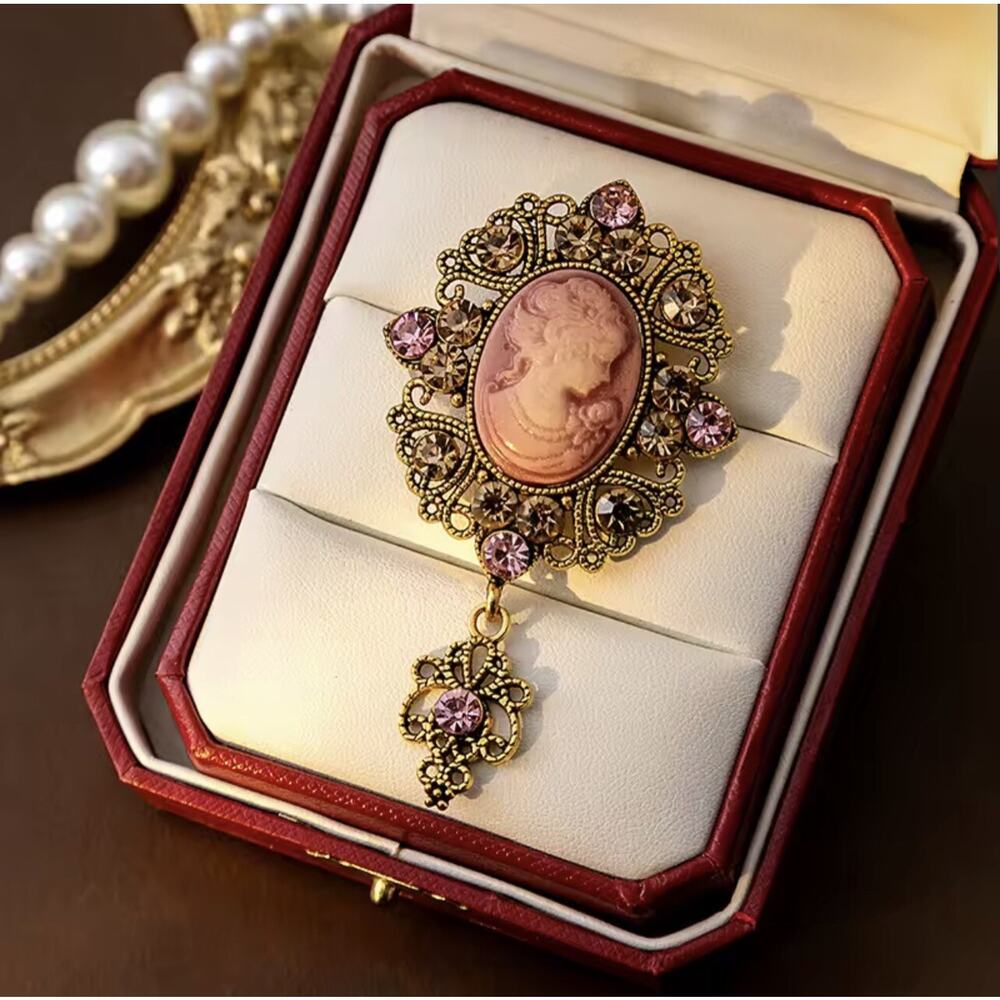 2 Pcs Pink Elegant Victorian Vintage Court Style Cameo Brooch Pin Lady Portrait